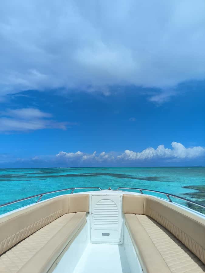San Andres: Private San Andres Bay Tour by Luxury Speedboat - El Palito for shallow-water snorkeling