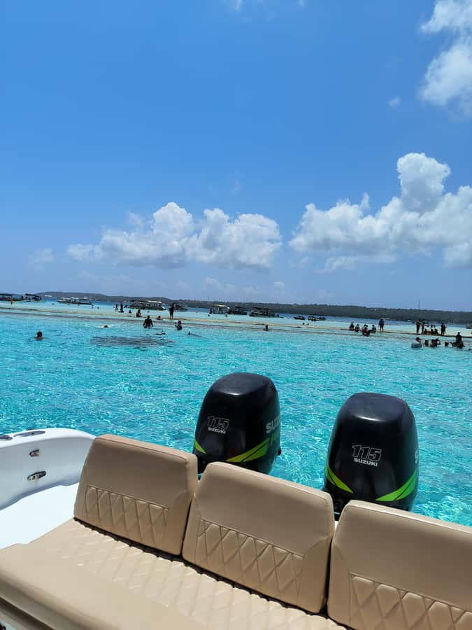 San Andres: Private San Andres Bay Tour by Luxury Speedboat - White Watta Beach and the sea of seven colors