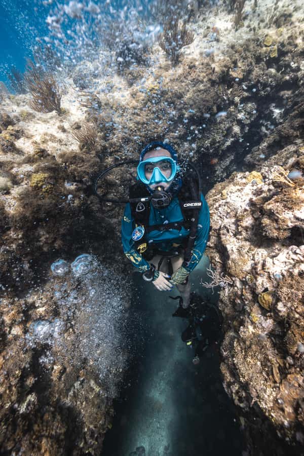 San Andres: Scuba Diving Experience with Hotel Pickup - Big Mamá and the 12-meter underwater visit