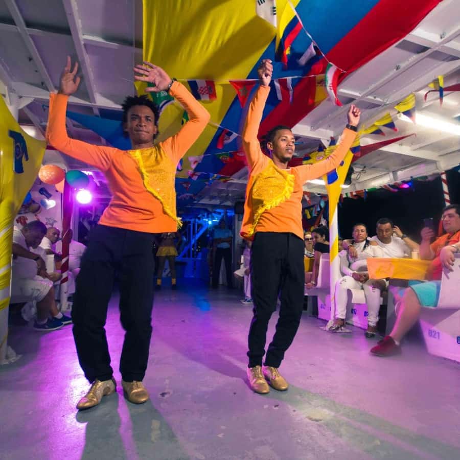 San Andres: White Party on boat with open bar, dinner and dancers! - What the open bar includes