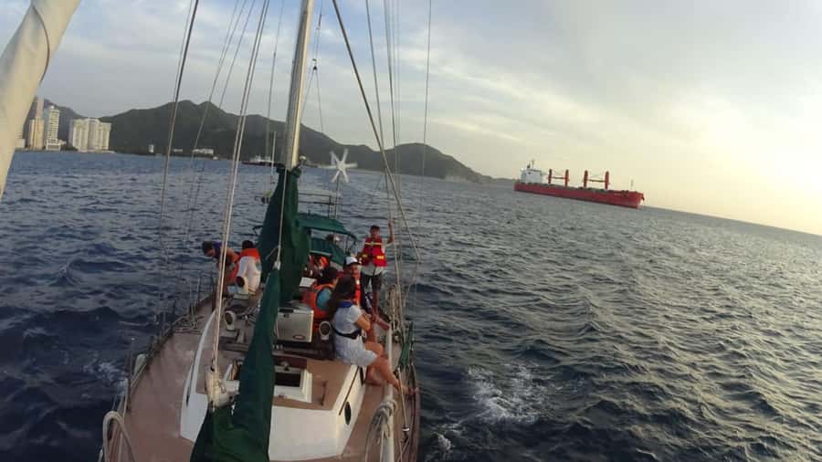 Santa Marta Bay: Sunset on a sail boat - Why this sunset sail feels different