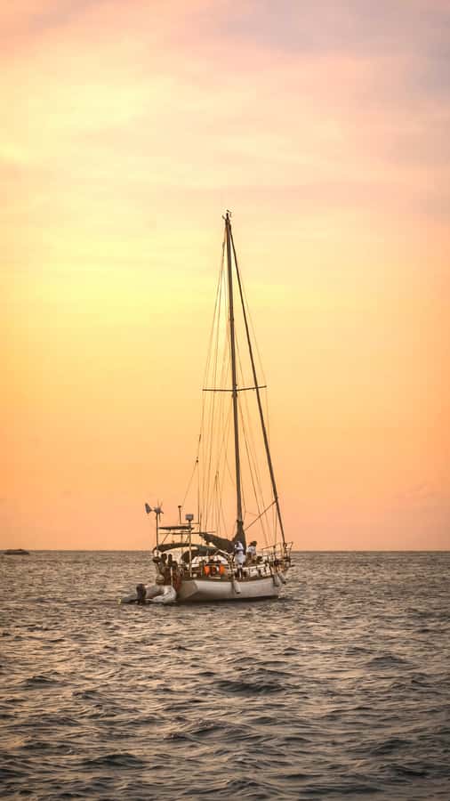 Santa Marta Bay: Sunset on a sail boat - Is $46 a fair price?