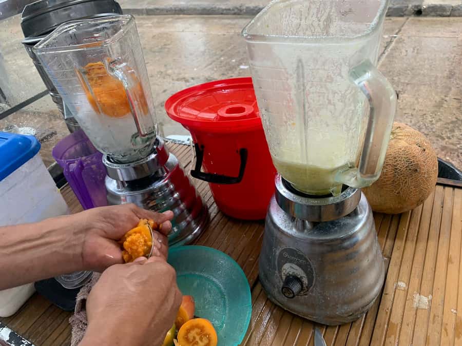 Santa Marta: Guided Walking Food Experience - Starting with Santa Marta’s public market