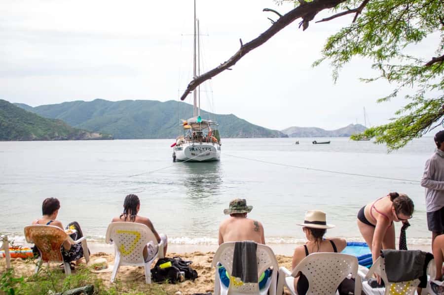 Santa Marta: Sailboat day tour to Tayrona Park - Meeting the crew at Marina Internacional