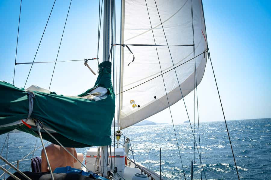 Santa Marta: Sunset Cruise Around the Bay - One hour sailing around Santa Marta Bay