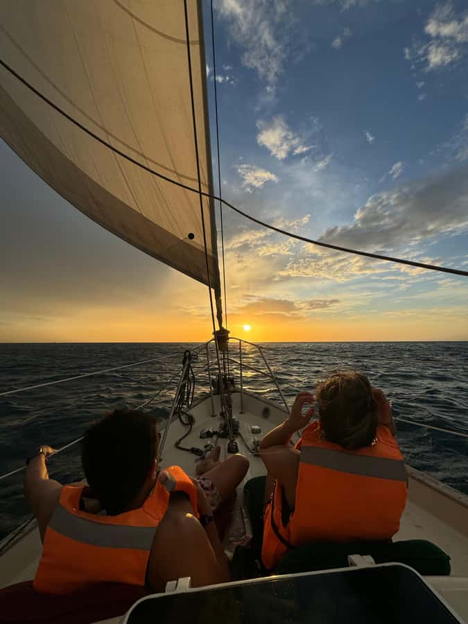Santa Marta: Sunset Cruise Around the Bay - Anchoring for the sunset over Santa Marta