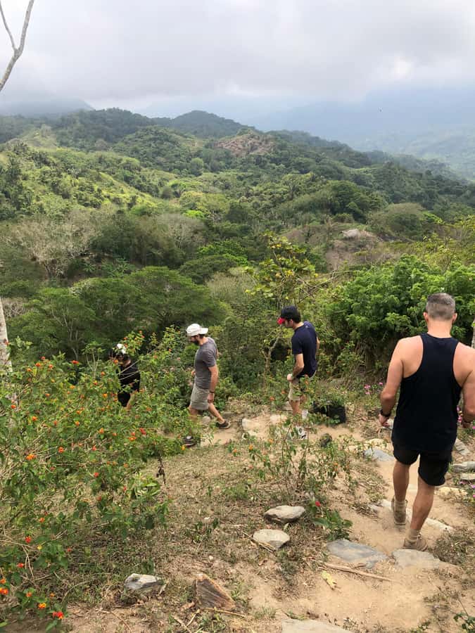 Santa Marta: Trekking in Minca Complete Waterfall Circuit - Viewpoints that break up the walking