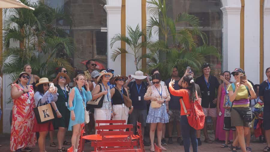 Shared Cartagena Old City Tour with Wireless Audio System - What $12 buys you