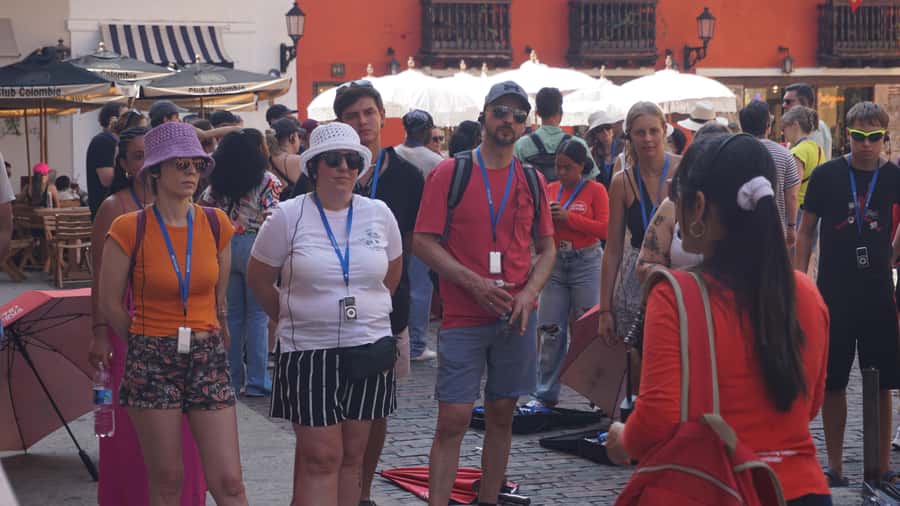Shared Cartagena Old City Tour with Wireless Audio System - Who should book this walk?