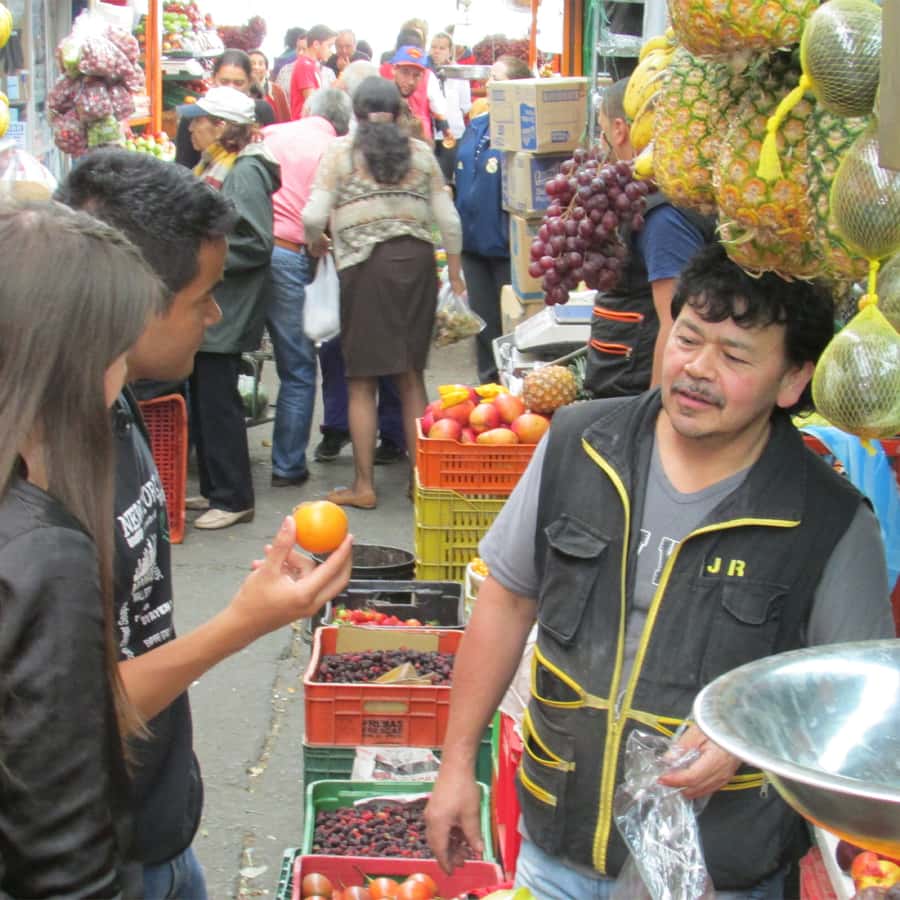 Shared Tour of Colombian Exotic Fruit at Paloquemao Market - Meeting at Gate 10 of Paloquemao
