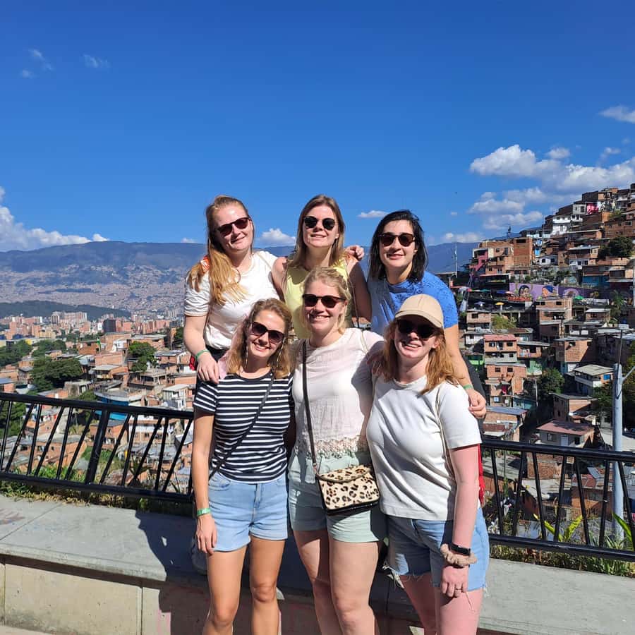 Shared Tour to Comuna 13 & Aurora Cable Car in Medellin - Key points to know before you go