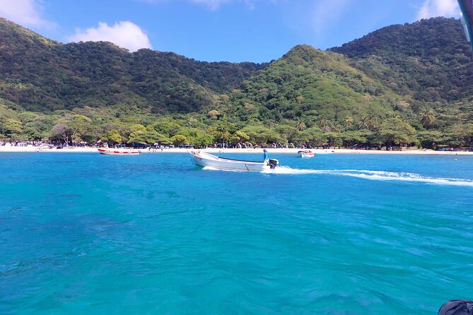 Tayrona by sea - Finding the boat at Santa Marta International Marina