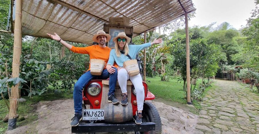 Tequendama Falls and Coffee Hacienda Day Trip from Bogotá - The guides and private format