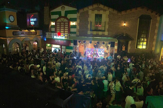 Theatron Party-Tour, 20 Clubs, Map, cocktail, bottle, After-party - Staying until 5 a.m. and joining the after-party