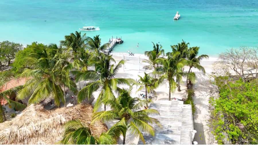 Tierra Bomba Island: A day at Marine Beach Club - The Marine Plan is aimed at a fuller day