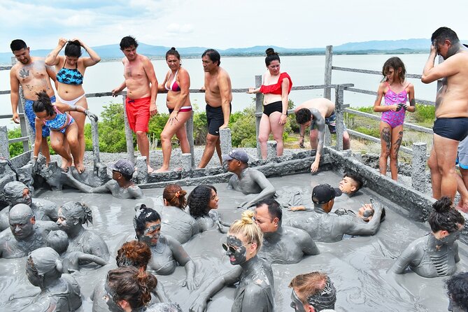Totumo volcano tour + snack - Who will enjoy this muddy outing?