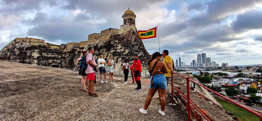 Tour Compartido al Castillo San Felipe de Barajas Cartagena - Why this Getsemaní to San Felipe route works