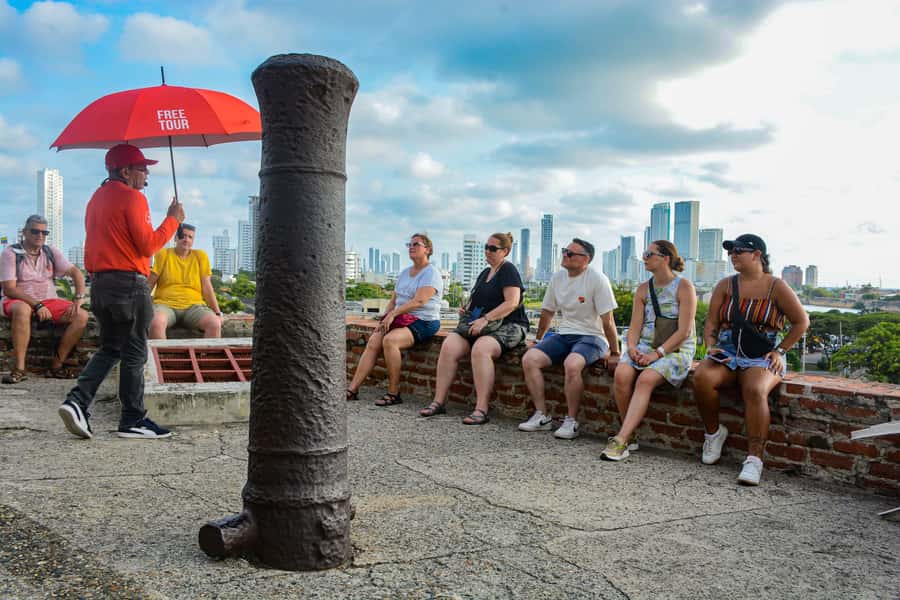 Tour Compartido al Castillo San Felipe de Barajas Cartagena - Who should book this walk