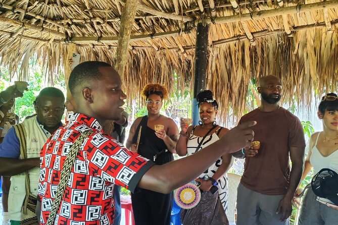 Tour cultural to san Basilio de Palenque from cartagena - Kid Pambelé and the story of a local champion