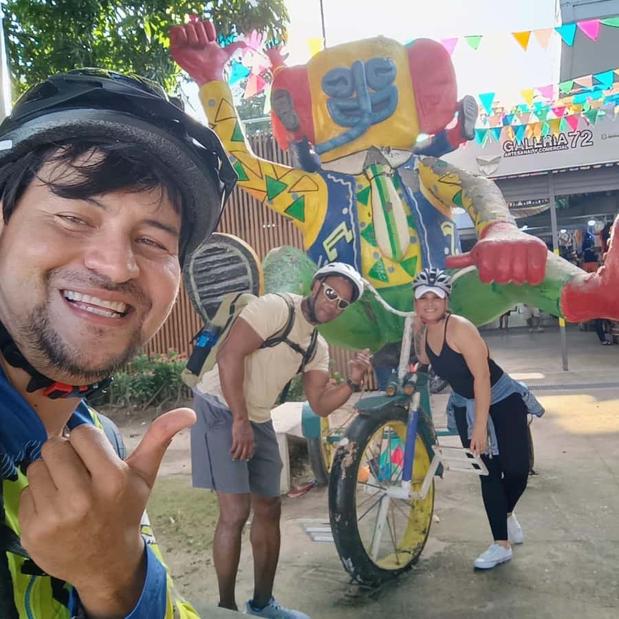 Tour in bike in Barranquilla - Customs Square and San Nicolás Church