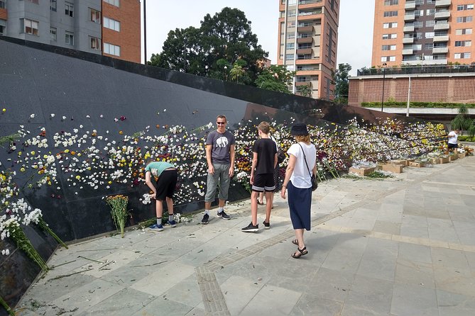 Tour Of Pablo Escobar - The house where Pablo Escobar died