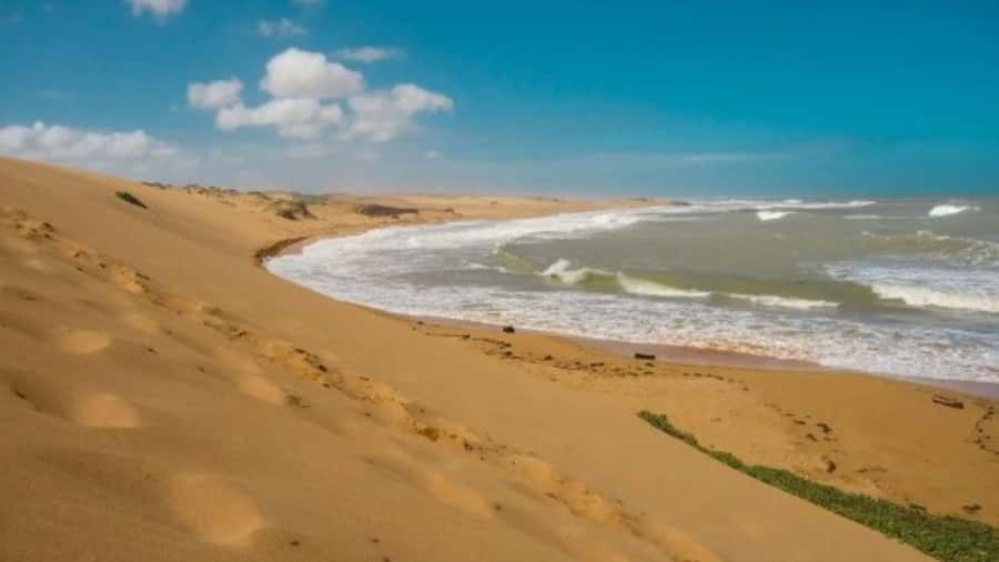 Tour to Punta Gallinas with Cabo de la Vela 3 Days - Day 1: Manaure, Cabo de la Vela, and a sunset by the lighthouse