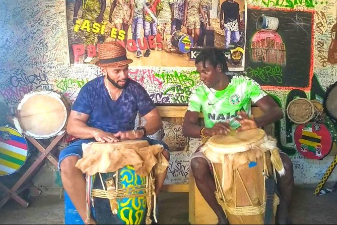 Tour to San Basilio de Palenque - African village - A first look inside a Palenque home