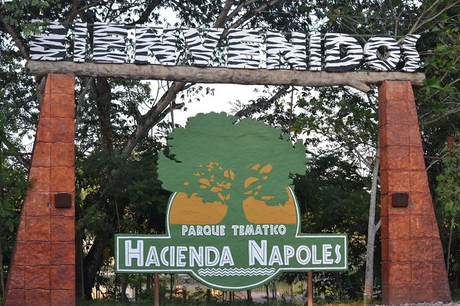 Tour to the Hacienda Nápoles Theme Park - The Great African Savannah and Wildlife Sanctuary