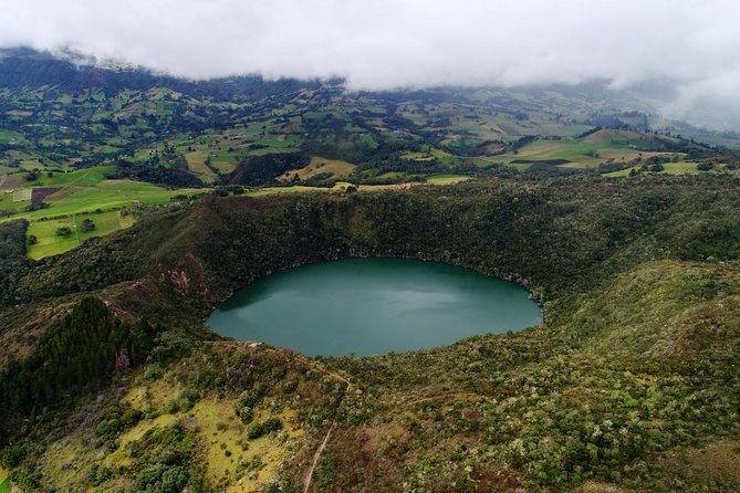 Village and Lake Guatavita Private Tour with Optional Lunch - Leaving Bogotá for Guatavita’s high country