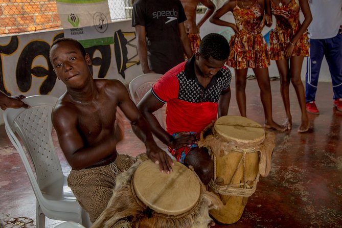 Visit San Basilio de Palenque with a Native - Meeting in Getsemaní and getting on the road
