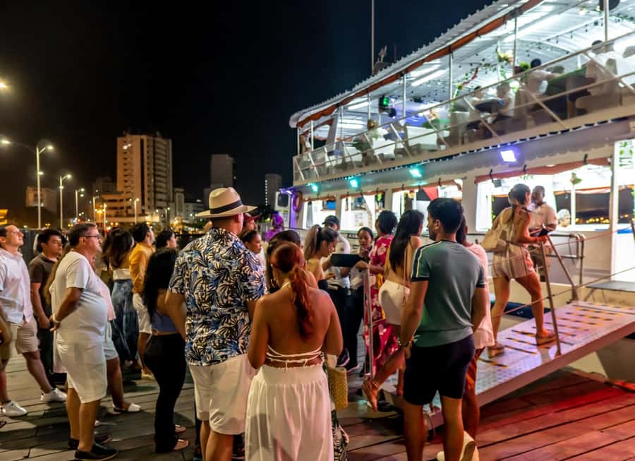 White Night Boat Party: Dinner Buffet, Dancing and Open Bar - Who Will Enjoy This Boat Party Most