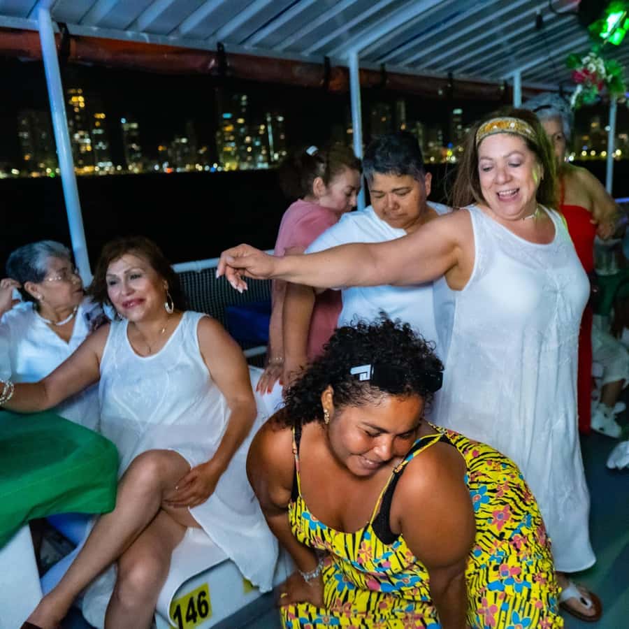 White Night Boat Party: Dinner Buffet, Dancing and Open Bar - Practical Tips for a Smoother Evening