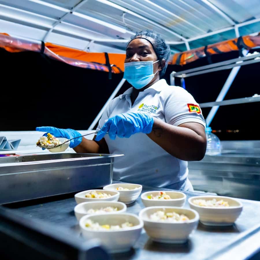 White Night Boat Party: Dinner Buffet, Dancing and Open Bar - Should You Book the White Night Boat Party?