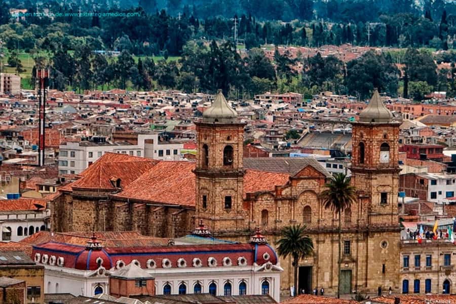 Wonders of Salt: Colombia's Underground Cathedral - The private format and six-hour timing