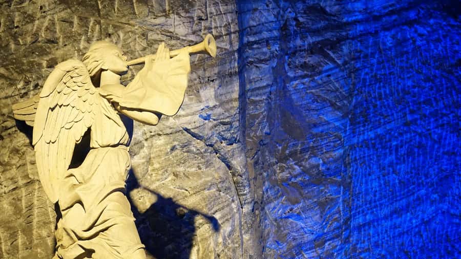 Zipaquirá: Private Salt Cathedral Mine and Walking Tour - Entering the Cathedral of Sal underground